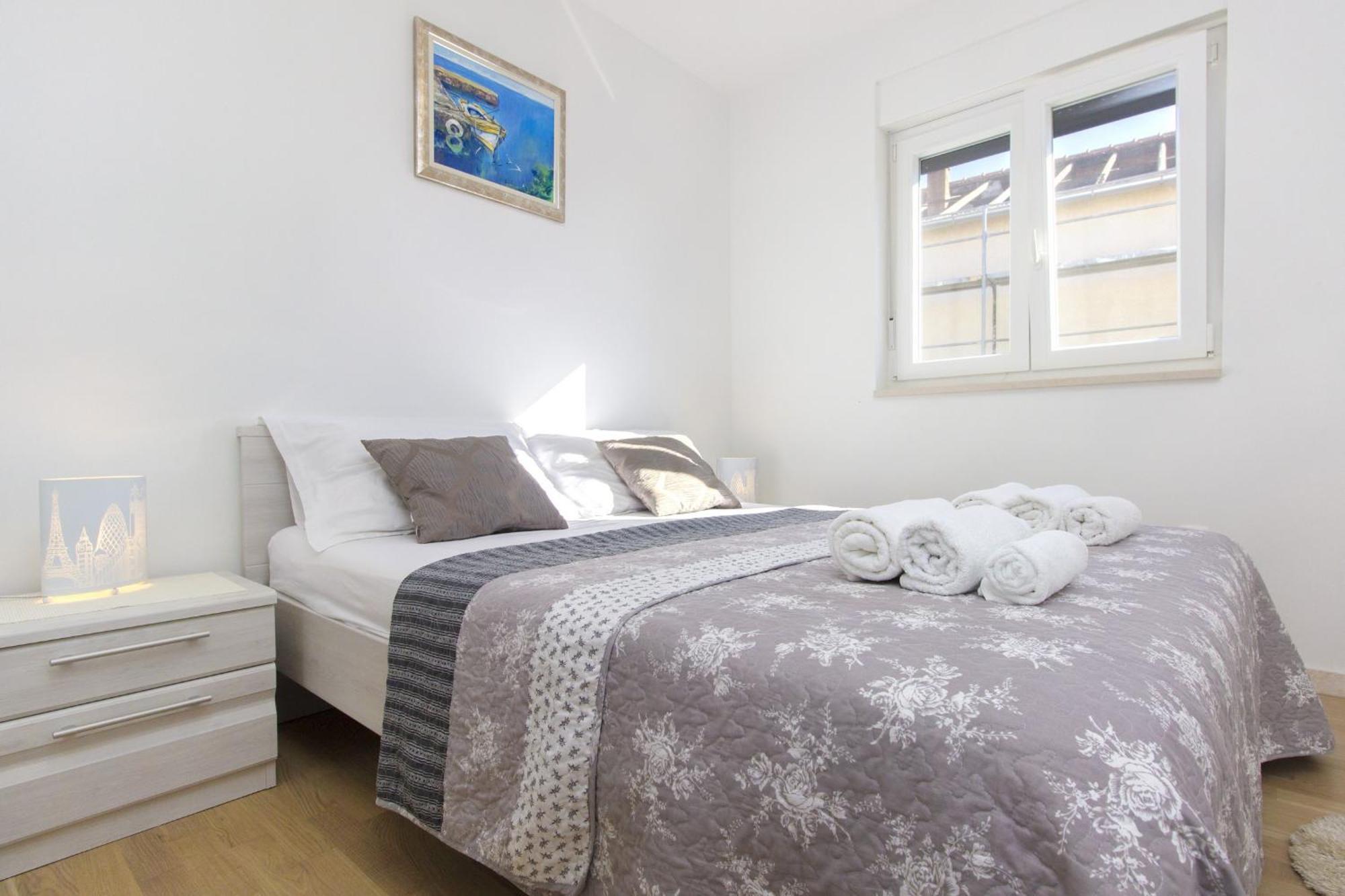 Apartments Luka Vodice Room photo