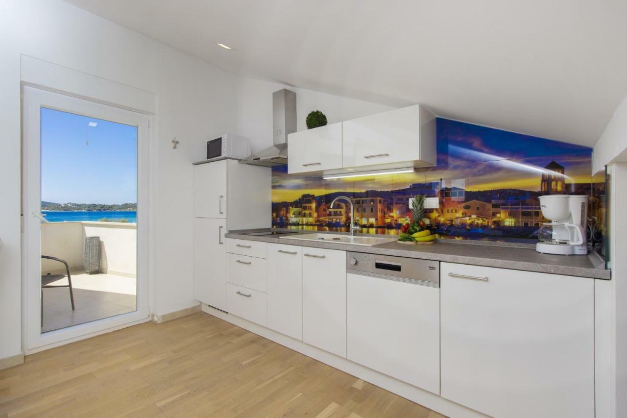 Apartments Luka Vodice Exterior photo